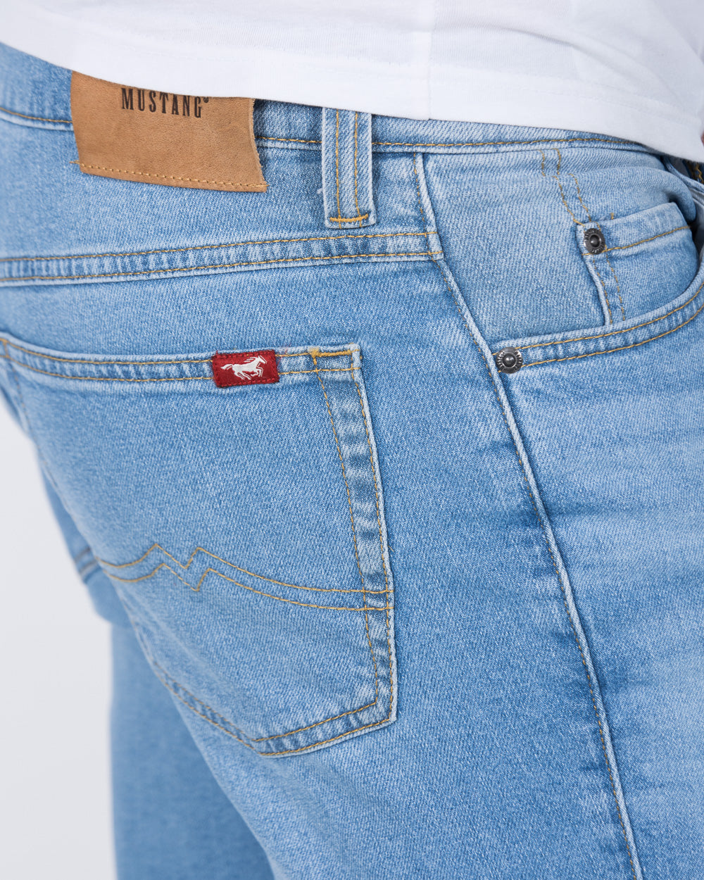 Mustang Tramper Straight Fit Tall Jeans (light wash)
