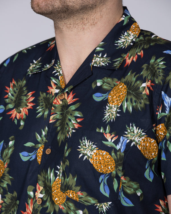 2t Short Sleeve Tall Revere Shirt (pineapple print)