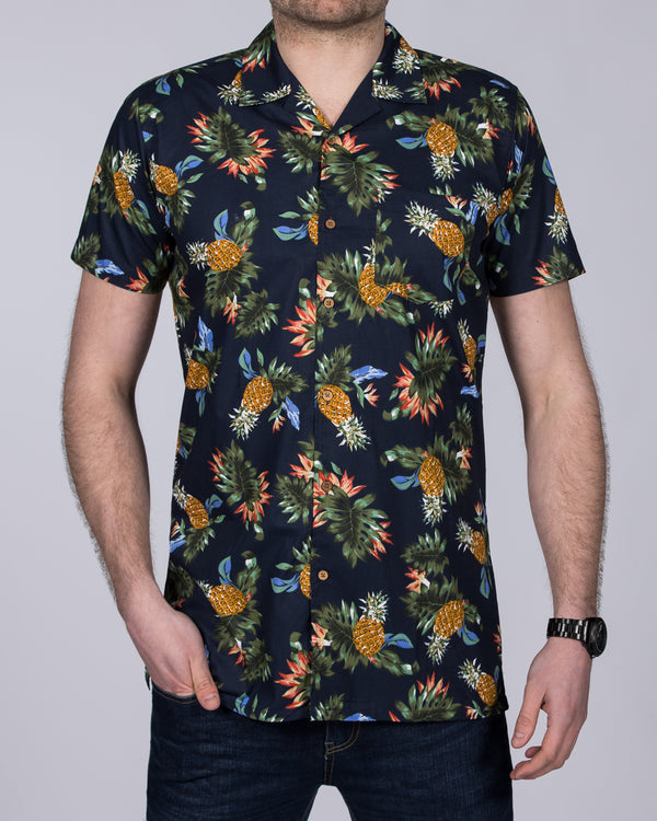 2t Short Sleeve Tall Revere Shirt (pineapple print)