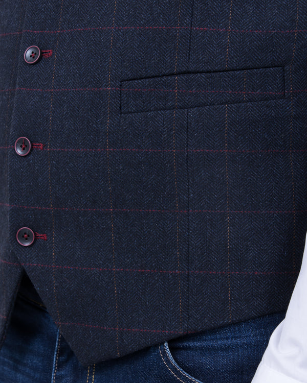 Skopes Aiken Slim Fit Tall Waistcoat (navy/red check)